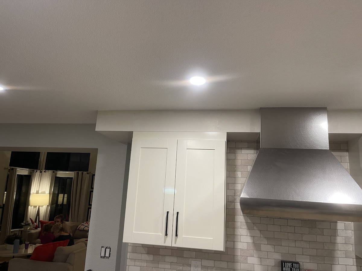 Kitchen cabinet and range hood installation