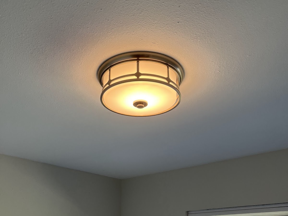 Ceiling light fixture installation